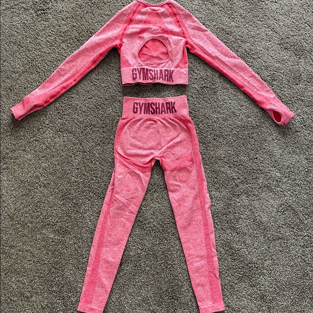 NEW WITHOUT TAGS!! Gym shark Flex outfit